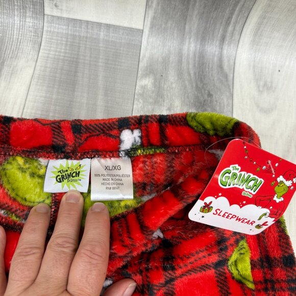 ✅ Womens XL  34 X 31 Dr Seuss' The Grinch Plaid Fleece Lounge Pants Red & Green - Picture 2 of 8
